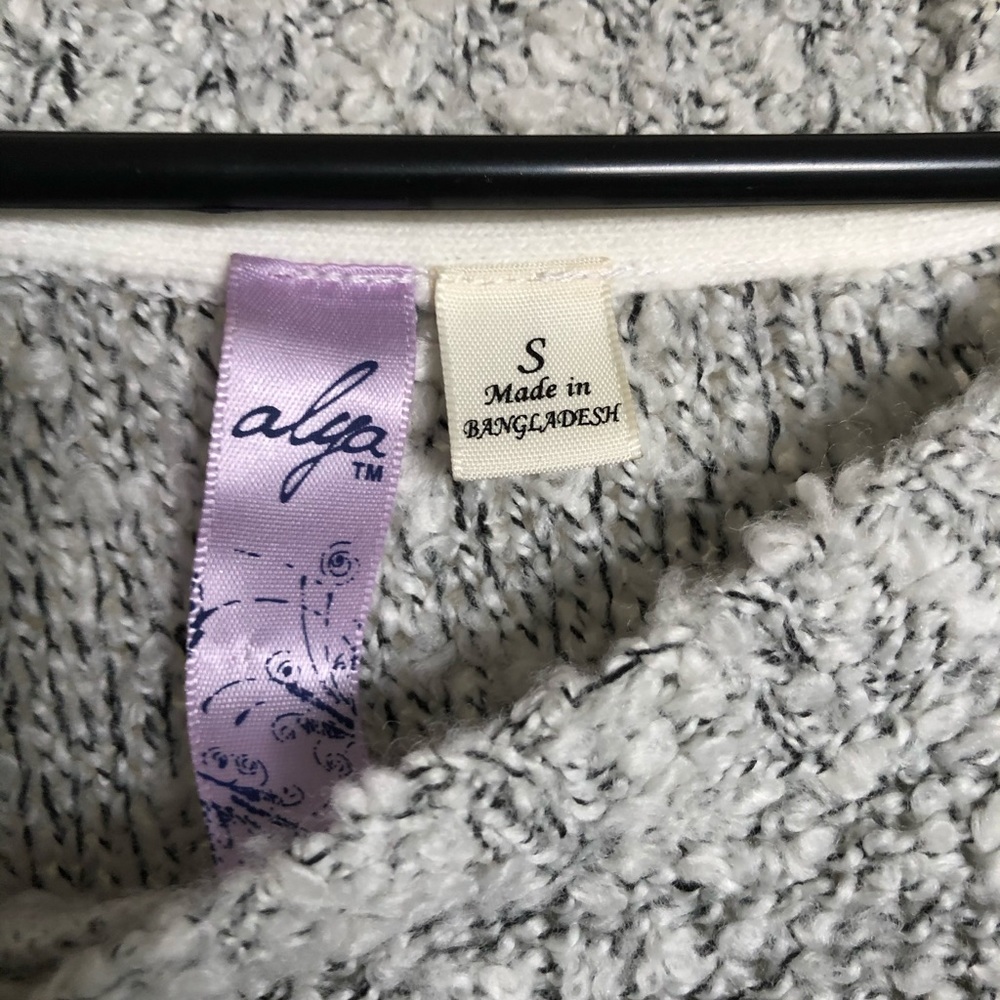 Alta sweater